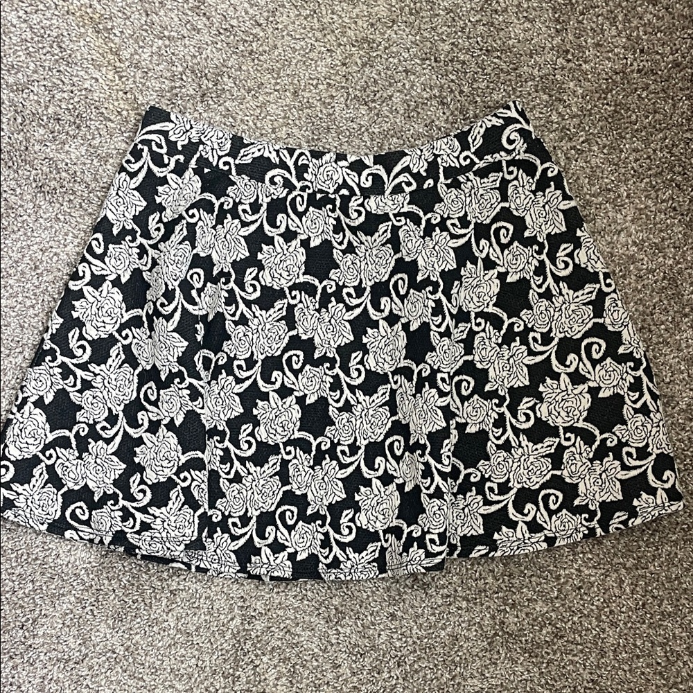 Joe B Black and White Floral A-Line Skirt